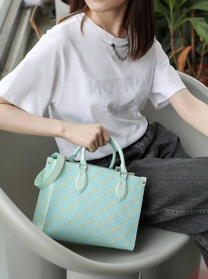 Phối đồ với túi lv xanh ngọc cho nữ