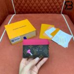 Ví LV Charms Card Holder Monogram Vivienne Wintery Travel Hồng Best Quality