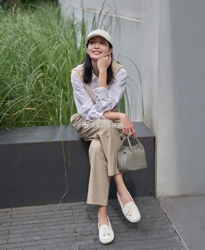 Phối đồ với giày Loro Piana cho nữ