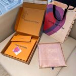 Khăn Choàng LV Monogram Shine Shawl Rose Pink Hồng Best Quality