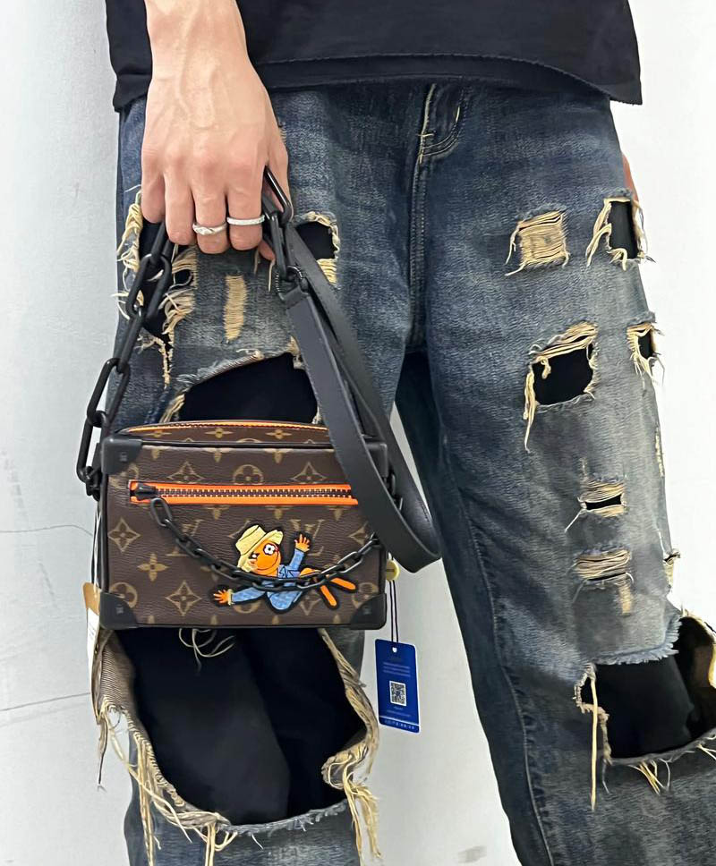 Phối đồ với túi LV hộp vuông cho nam