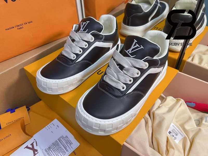 Giày LV Pharrell Williams Tilted Sneaker Black màu đen calfskin chất lượng cao