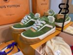 Giày LV Pharrell Williams Tilted Sneaker Green Xanh Lá Best Quality với thiết kế độc đáo