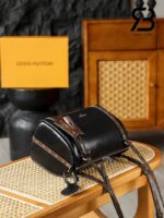 Túi LV Express PM M27920 Saga Noir Best Quality - Thiết kế sang trọng