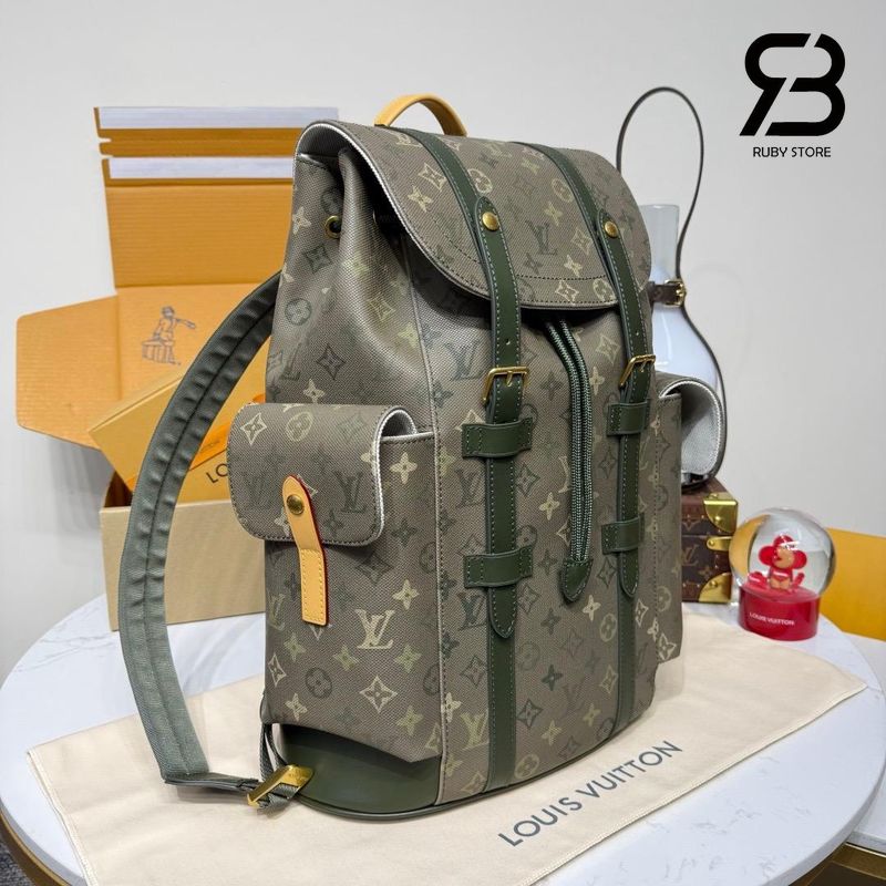 Ba Lô LV Christopher MM Monogram Surplus Khaki M27080 với thiết kế tinh tế
