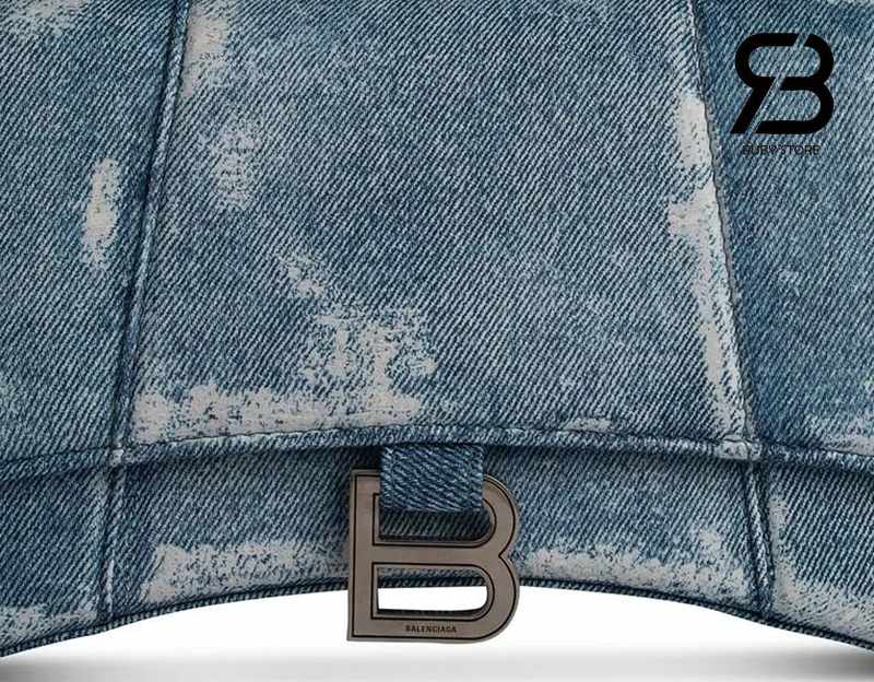 Chất liệu vải Denim trên túi Balenciaga