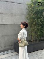 Túi Bottega Veneta Dustbag Medium Travertine Intrecciato Calfskin 32CM Xanh Olive