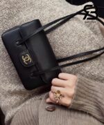 Túi Channel 26P Preppy Coco Clutch Shoulder Bag 17CM Black Caviar GHW Đen