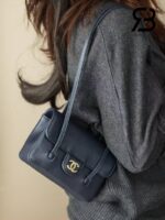Túi Channel 26P Preppy Coco Clutch Shoulder Bag 17CM Navy Caviar GHW Xanh Đậm
