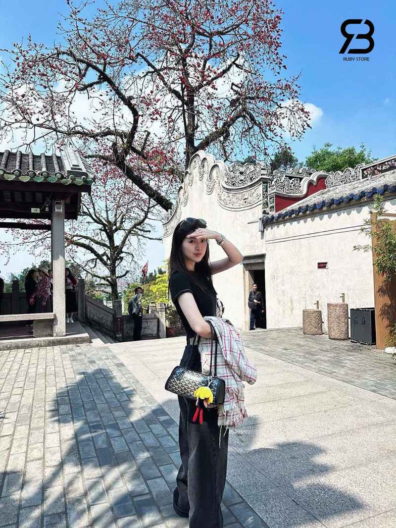 Túi Goyard Bonbonnière Bag Black Goyardine Canvas Đen sang trọng