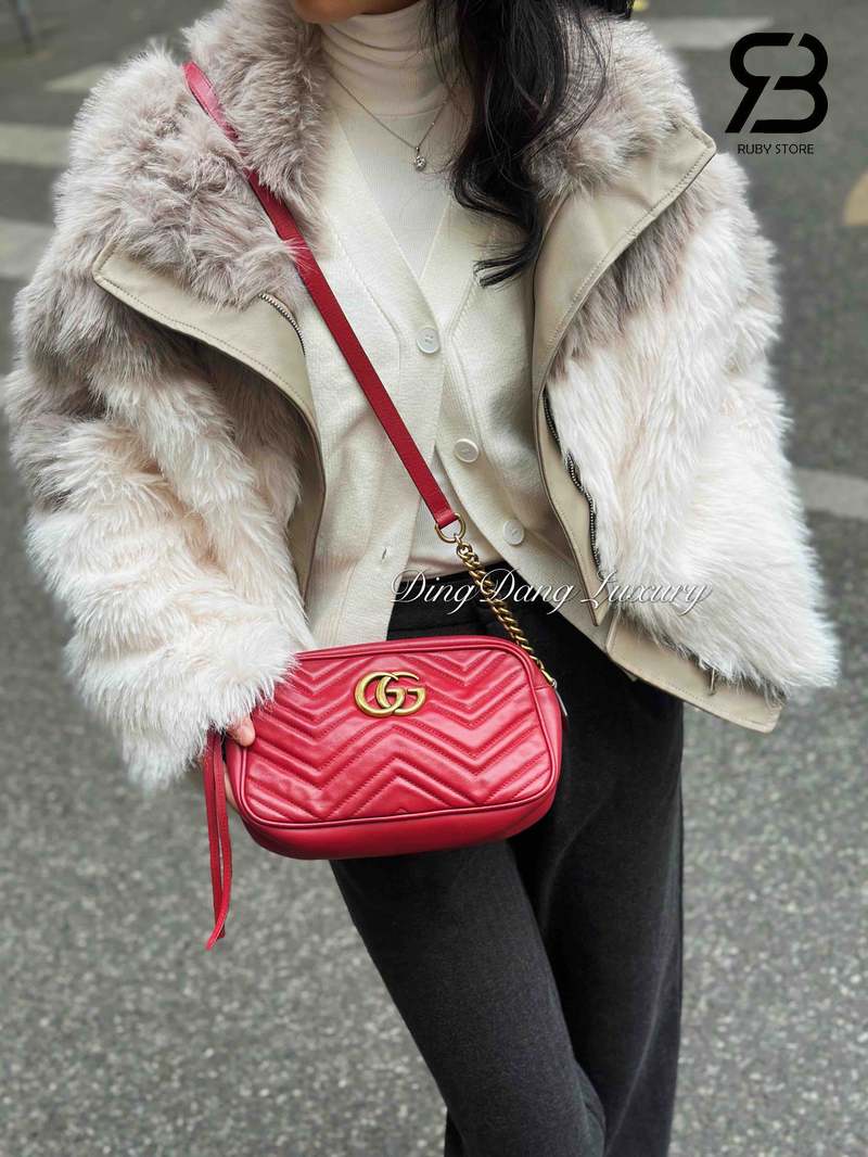 Túi Gucci Marmont Camera Bag màu đỏ