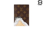 Ví LV Passport Cover Travels With Monogram Canvas M25753 chất lượng cao.