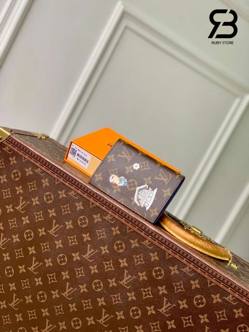 Ví LV Passport Cover Vivienne Winter Holiday M15320 chất lượng cao