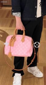 Túi LV Speedy P9 Bandoulière 30 Monogram Candy Hồng sang trọng