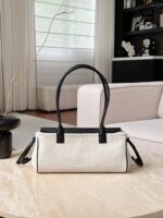 Túi Chanel Baguette SS26 Small Shopping Bag Black White Best Pháp với chi tiết logo sang trọng