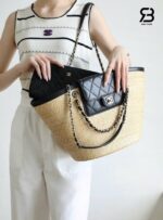 Túi Chanel Coco Beach Straw Raffia Beige Black 54CM - Chi tiết logo sang trọng