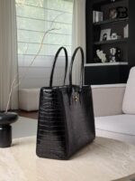 Túi Chanel Large Cerf Shopping Tote Bag Black Crocodile Embossed chất lượng tốt