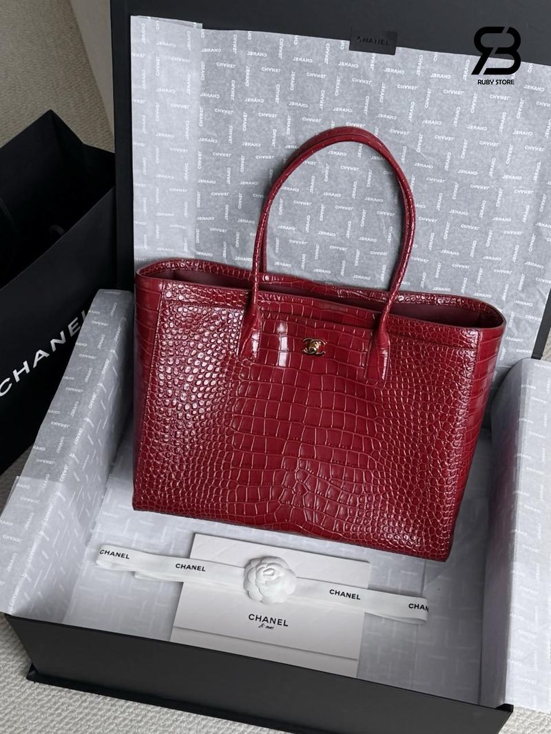 Túi Chanel Large Cerf Shopping Tote Bag Burgundy Red Crocodile Embossed cao cấp sang trọng