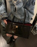 Túi Chanel SS26 Small Tote Bag Black Crocodile Embossed chất lượng tốt nhất