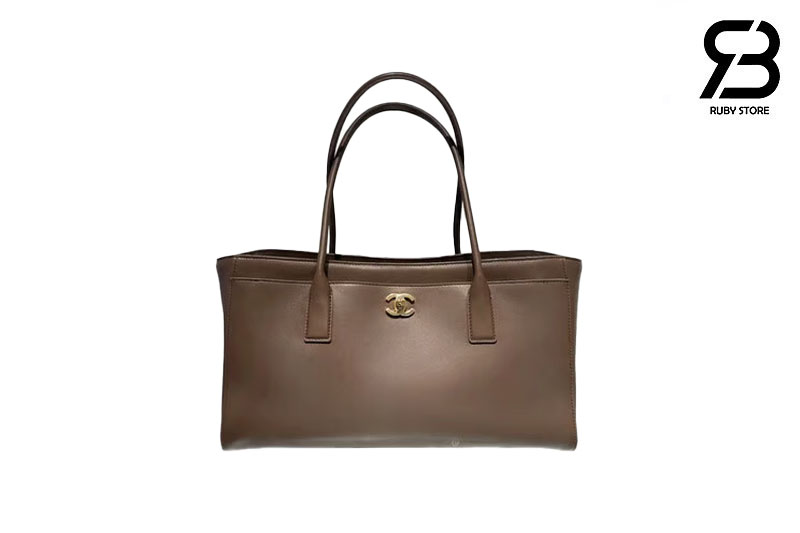 Túi Chanel SS26 Small Tote Bag Grey Calfskin Best Pháp sang trọng
