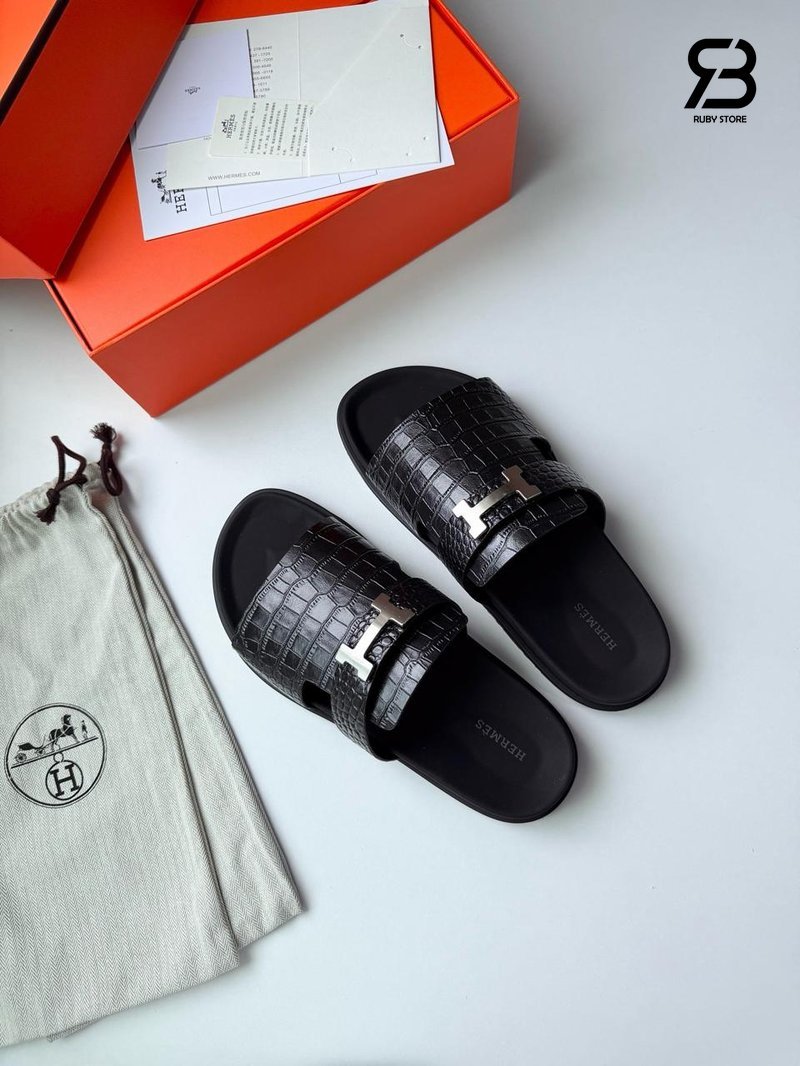 Dép Hermes Jaures Sandal Màu Đen Da Bò Vân Cá Sấu Chi Tiết