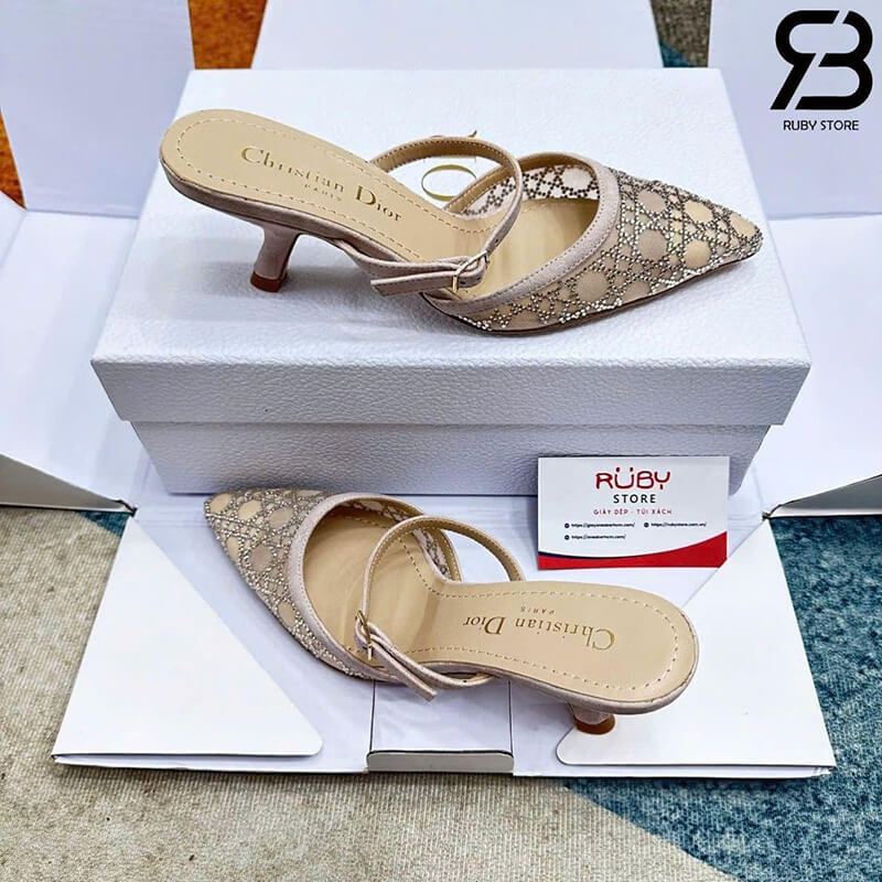 Giày Cao Gót Dior Capture Heeled Mule Nude Suede Goatskin Màu Be Chi Tiết Góc Nghiêng