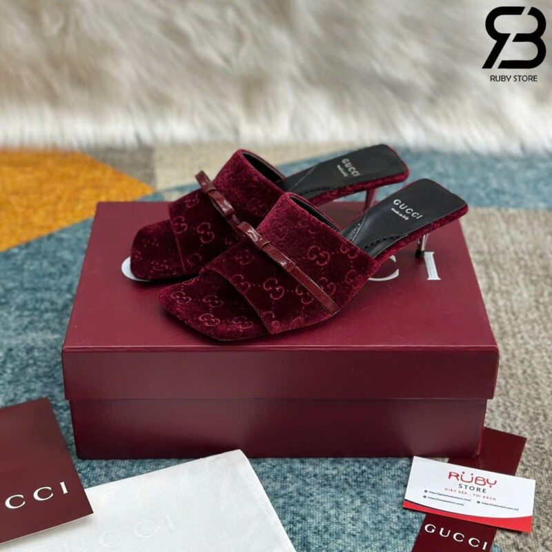 Giày Cao Gót Nhung Gucci Jacquard Burgundy Velvet Bow Mules Màu Đỏ sang trọng