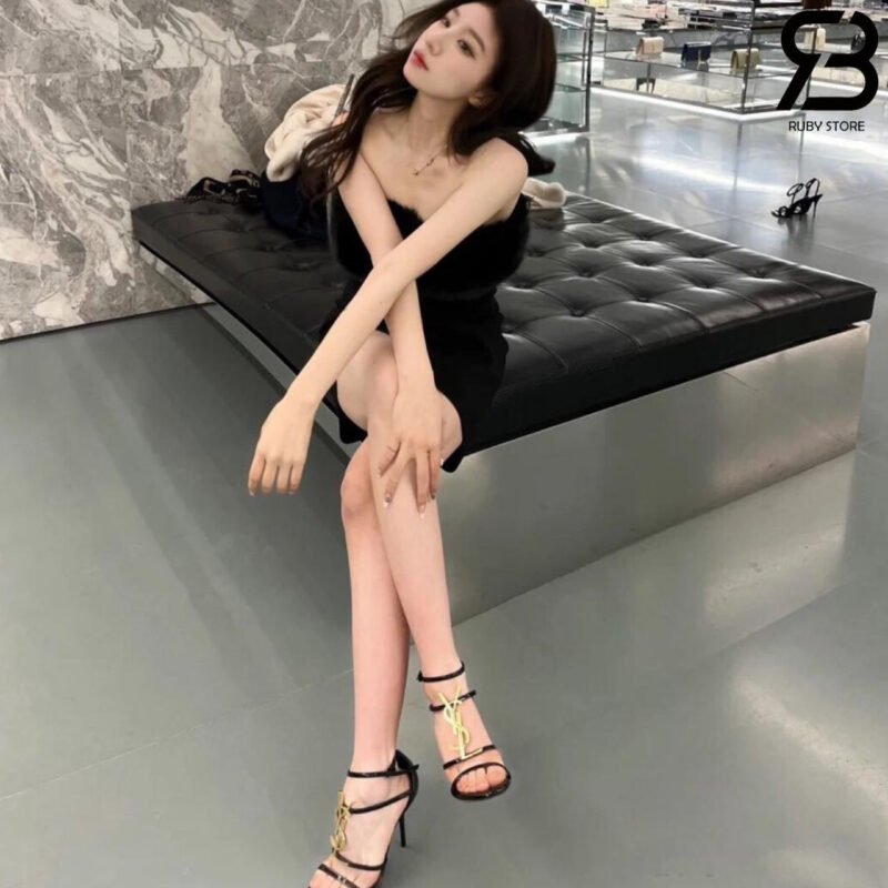 Giày Cao Gót YSL Cassandra Logo Plaque Sandals Đen với Logo Vàng Ánh