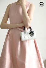 Túi Dior Lady D-Joy Micro Bag with Bow Latte và Black Lambskin