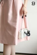 Túi Dior Lady D-Joy Micro Bag with Bow Latte và Black Lambskin chi tiết 4