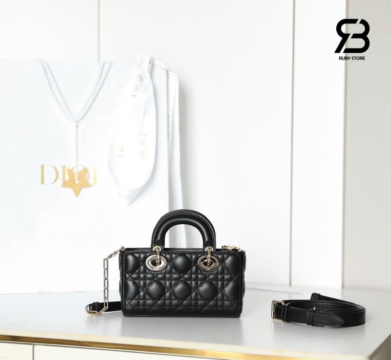 Túi Dior Lady D-Joy Mini Bag with Bow Black Lambskin Best Pháp, chi tiết logo khóa