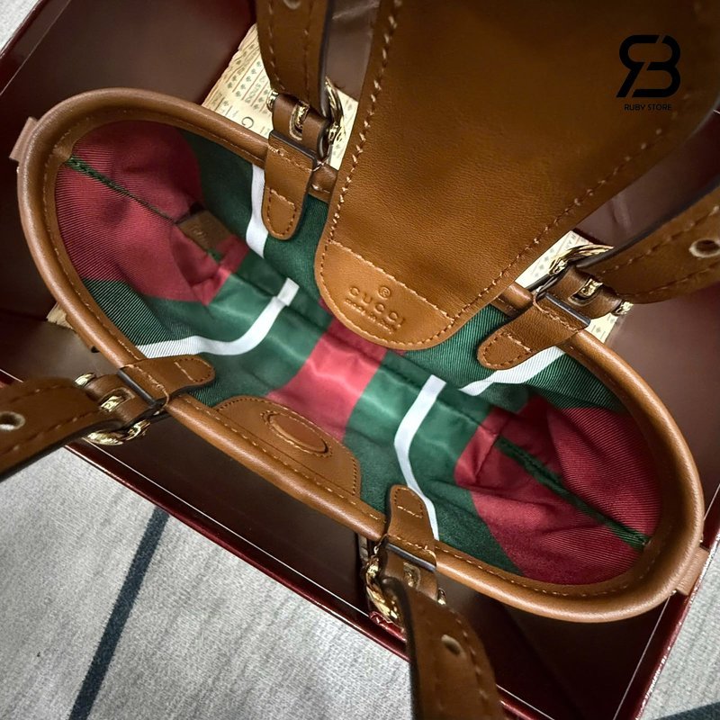 Túi Gucci GG Emblem Mini Bag Beige Brown GG Canvas chất lượng tốt