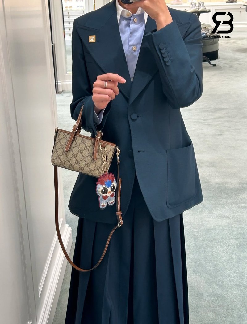 Túi Gucci GG Emblem Mini Bag Beige Brown GG Canvas chất lượng tốt