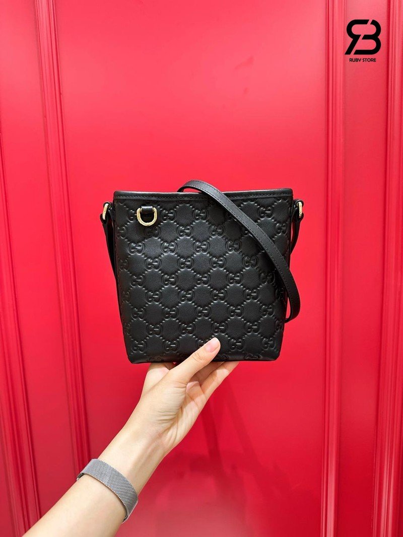 Túi Gucci GG Emblem Nano Bucket Bag Black GG Leather chất lượng cao