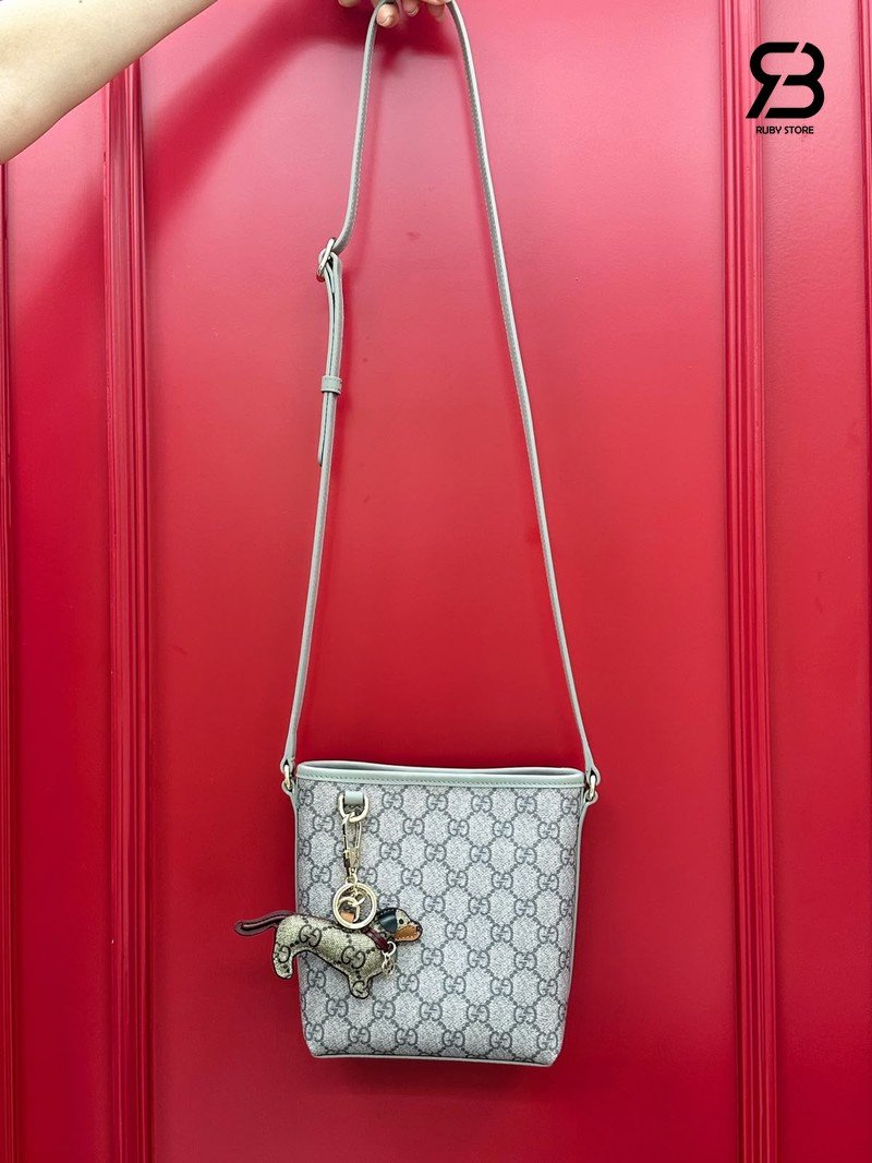 Túi Gucci GG Emblem Nano Bucket Bag Grey GG Canvas chất lượng cao