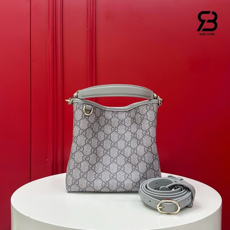 Túi Gucci GG Emblem Small Bucket Bag Grey GG Canvas chất lượng tốt