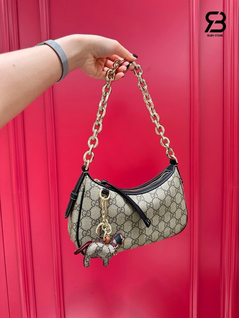 Túi Gucci GG Emblem Small Shoulder Bag Beige Black GG Canvas chất lượng cao
