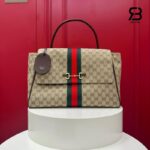 Túi Gucci Paparazzo Medium Top Handle Bag Sand Brown GG Canvas chi tiết góc nghiêng