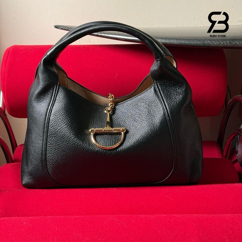 Túi Gucci Softbit Maxi Shoulder Bag Black Grainy Leather 837466 góc nghiêng chi tiết