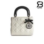 Túi Lady Dior Mini Bag with Bow Two-Tone Latte and Black Lambskin Best Pháp sang trọng