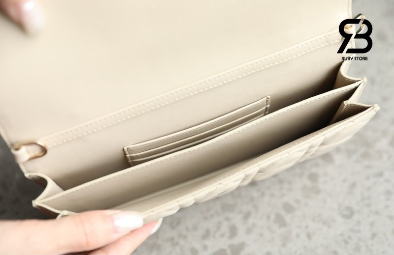 Túi My Dior Mini Bag with Bow Trench Biscuit Lambskin chi tiết