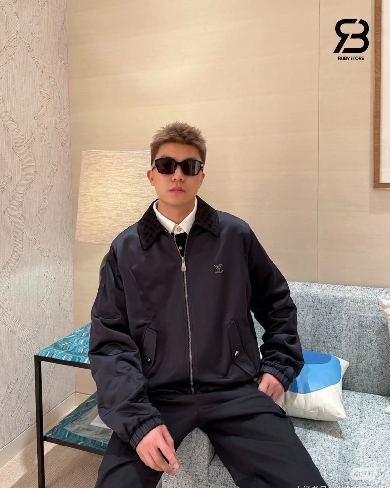 Áo Khoác LV Bomber 2 Mặt Monogram Màu Đen Best Quality sang trọng