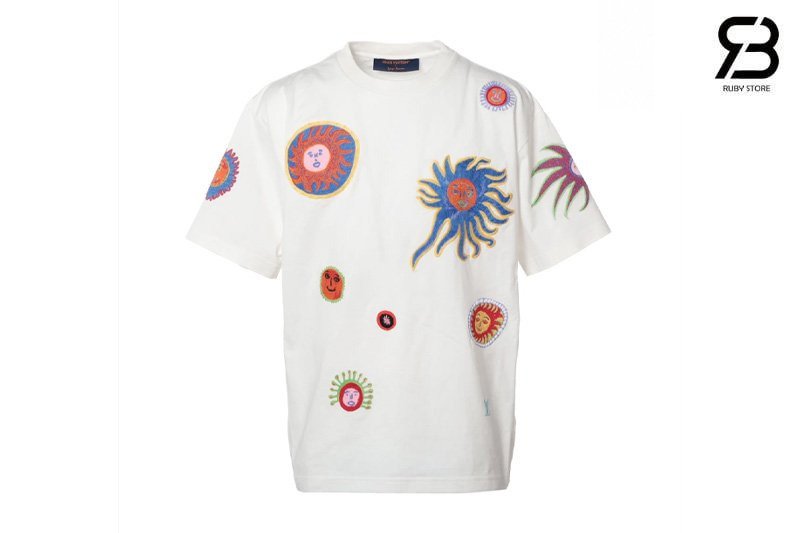 Áo LV x YK T-Shirt Faces với thiết kế độc đáo và sang trọng