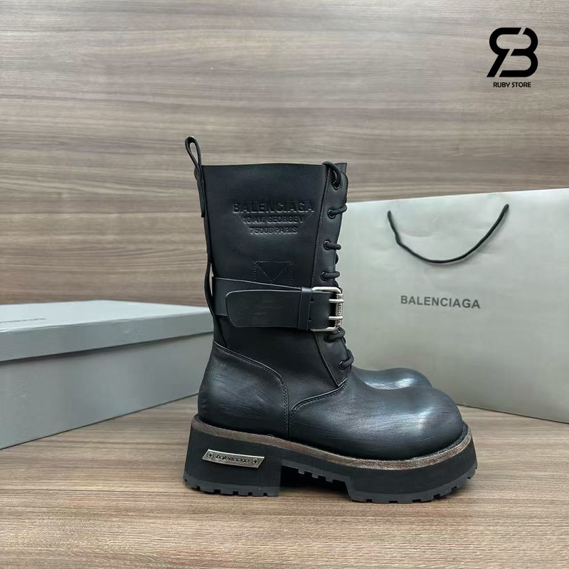 Giày Balenciaga Venom Lace-up Bootie màu đen da bê chất lượng tốt