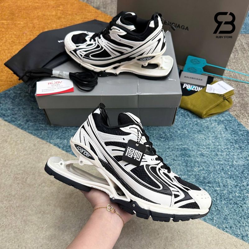 Giày Balenciaga X-Pander White Black Trắng Đen góc nghiêng chi tiết