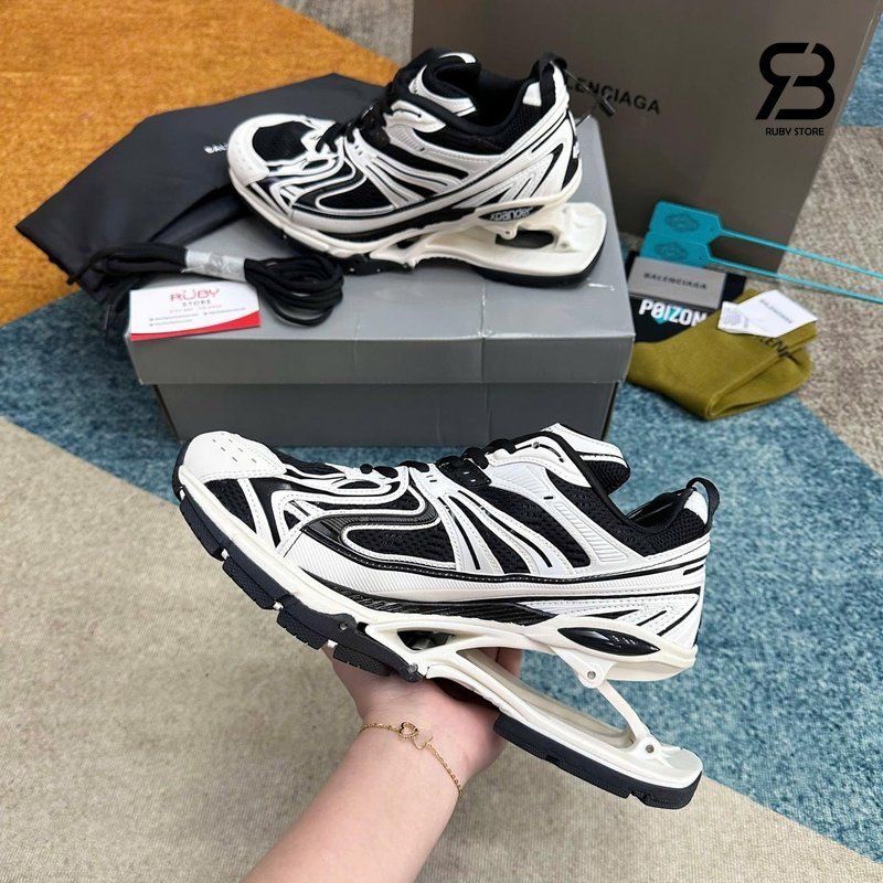 Giày Balenciaga X-Pander White Black Trắng Đen với chi tiết logo sang trọng