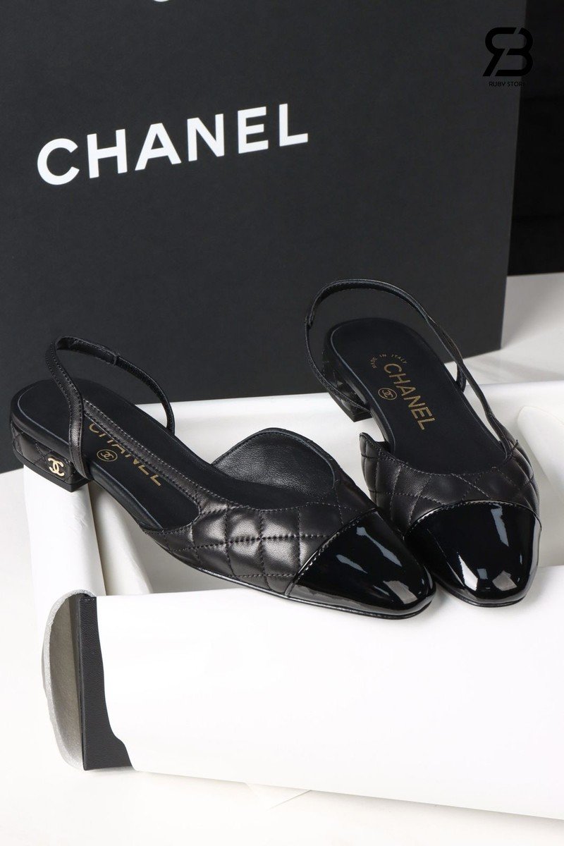 Giày Cao Gót Chanel 25K Slingbacks Black Quilted Lambskin chi tiết góc nghiêng