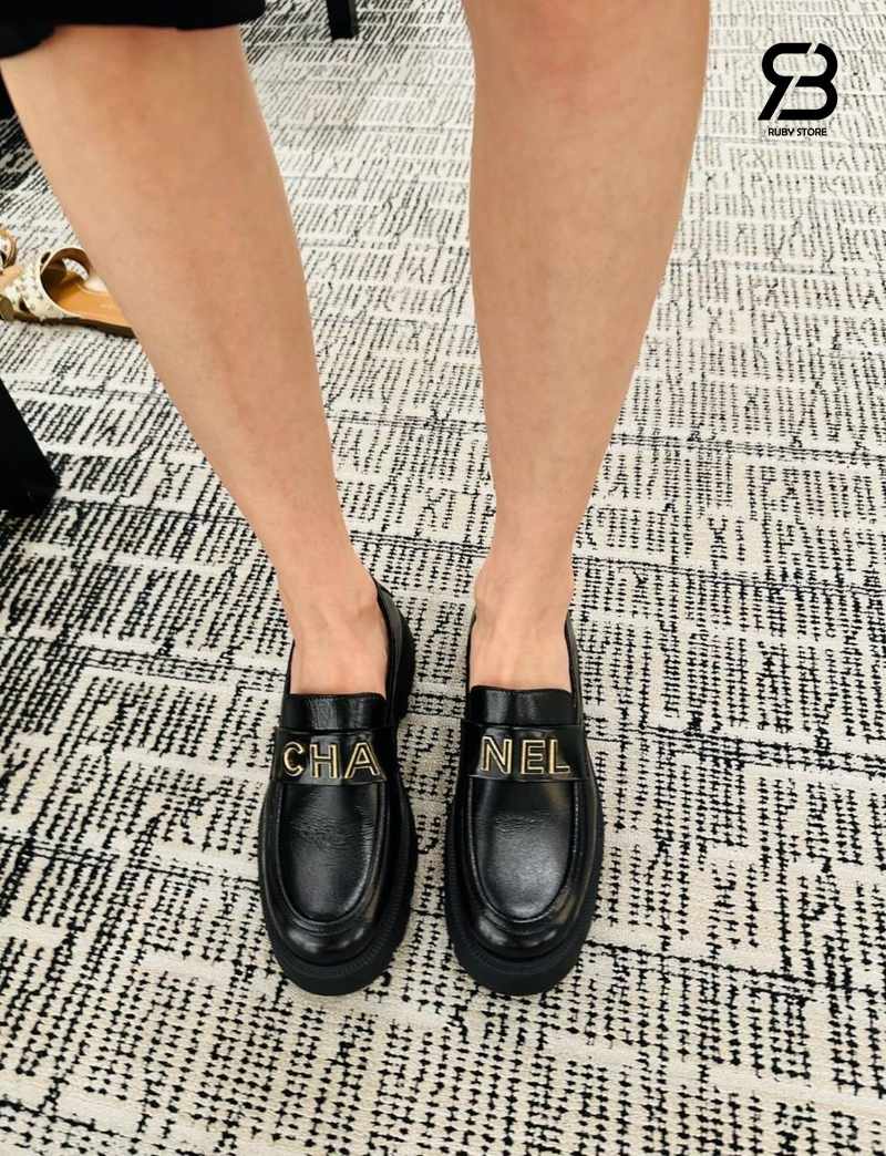 Giày Chanel 24B Logo Loafer Platform Black Calfskin Best Pháp sang trọng
