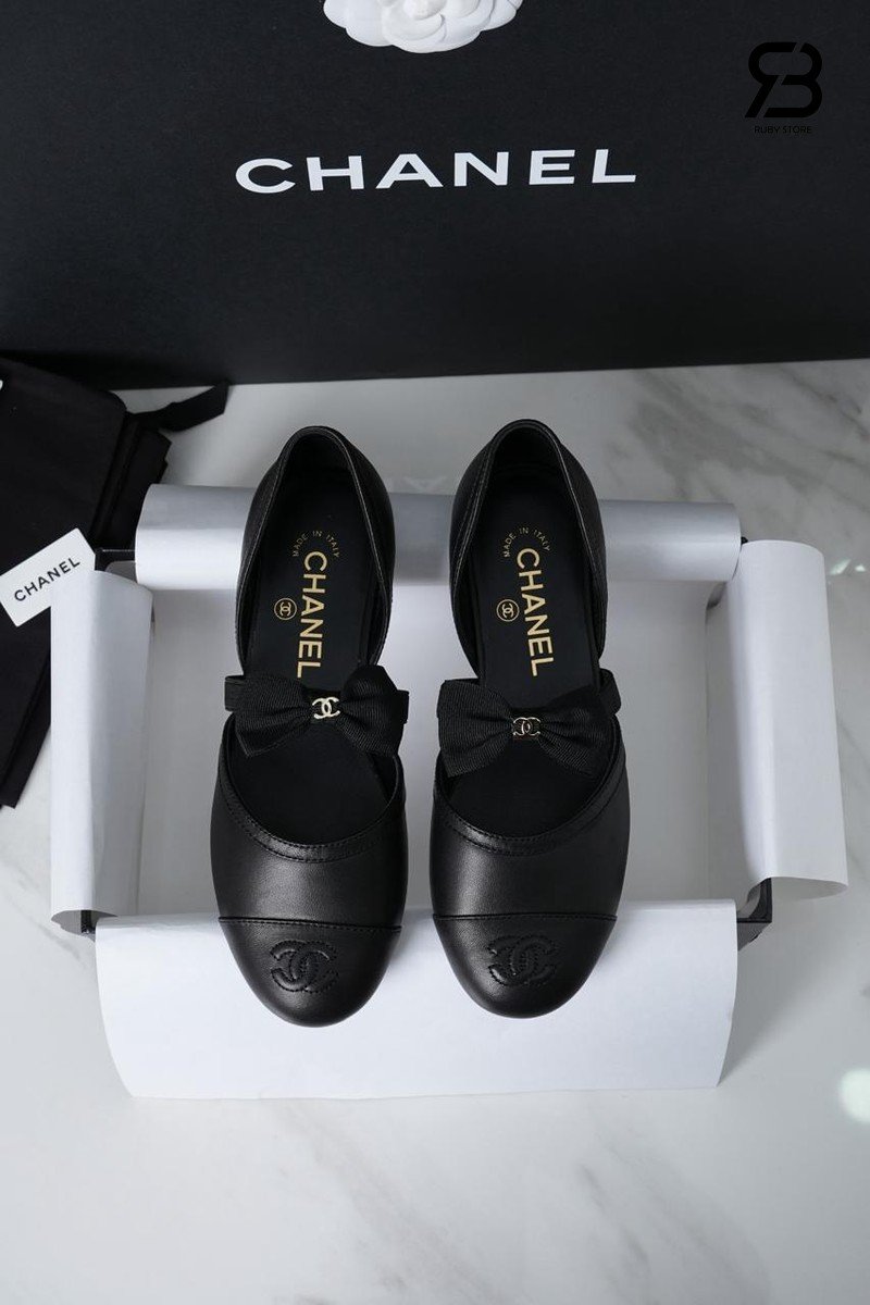 Giày Chanel 25B Bow Mary Jane Flats Black Lambskin với chi tiết logo sang trọng