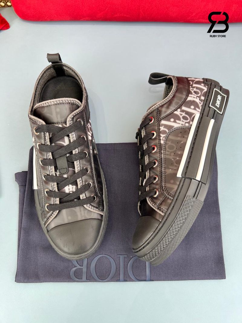 Giày Dior B23 Low Top Black Calfskin Dior Best Quality góc nghiêng chi tiết